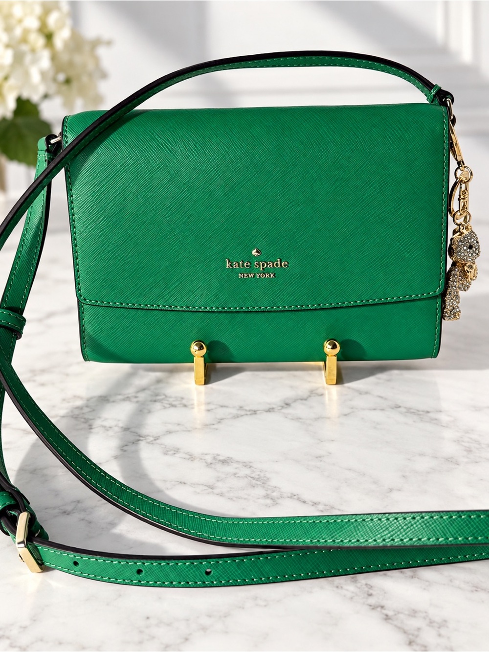 kate spade Green Saffiano Leather Crossbody with Gold Hardware EUC